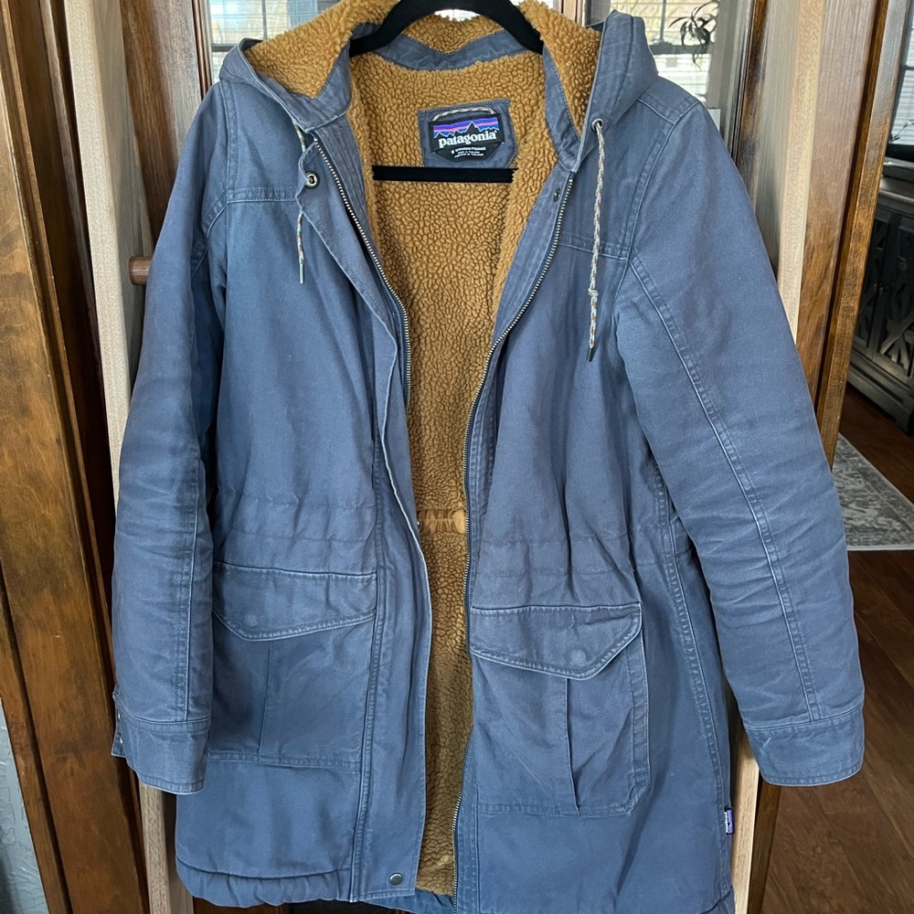 Patagonia Women’s Sherpa-lined coat
